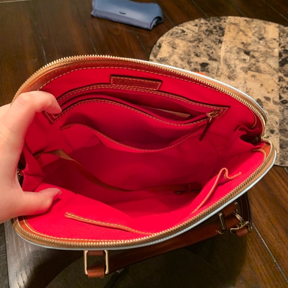 BRAND NEW Dooney and Bourke Zip Zip Satchel Purse - Picture 3 of 6